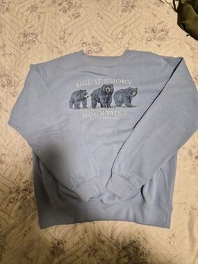 Ardene Light Blue Great Smoky Mountains Bear Crewneck Sweatshirt